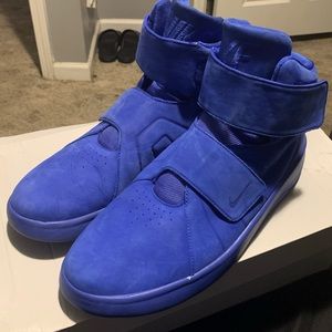 High top Nikes size 10